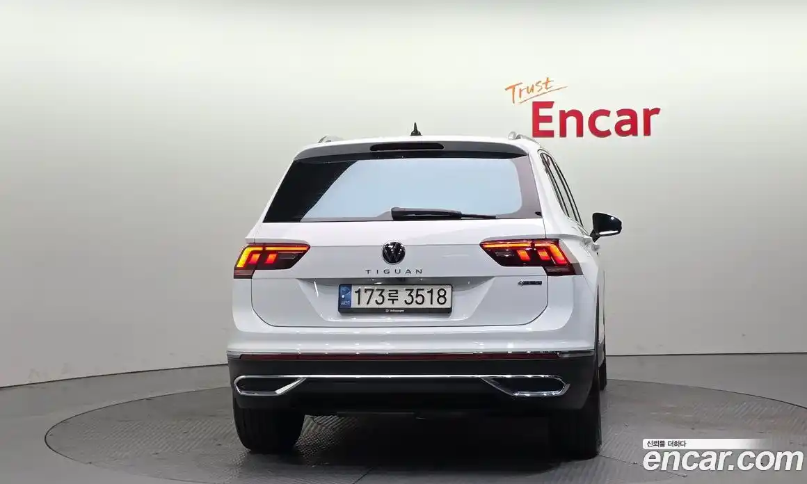 Volkswagen Tiguan 2022 2.0 Автомат в Москве № 215043, фото 16