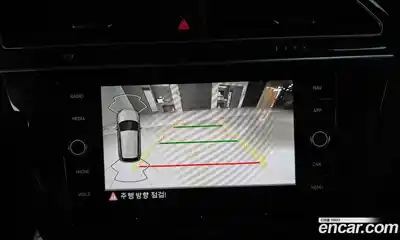 Volkswagen Tiguan 2022 2.0 Автомат в Москве № 215043, миниатюра 6