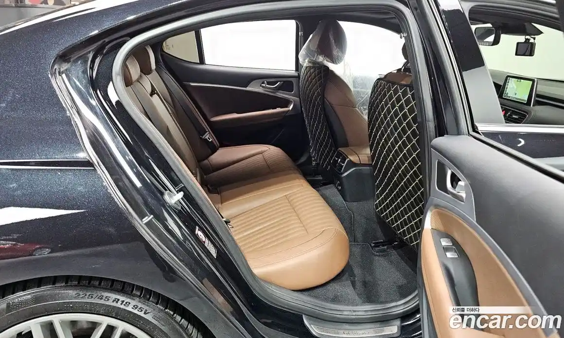 Genesis G70 2019 2.0 Автомат в Москве № 21719, фото 20