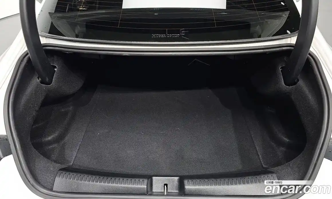 Mercedes-Benz CLA-Class 2023 2.0 Автомат в Москве № 220710, фото 13