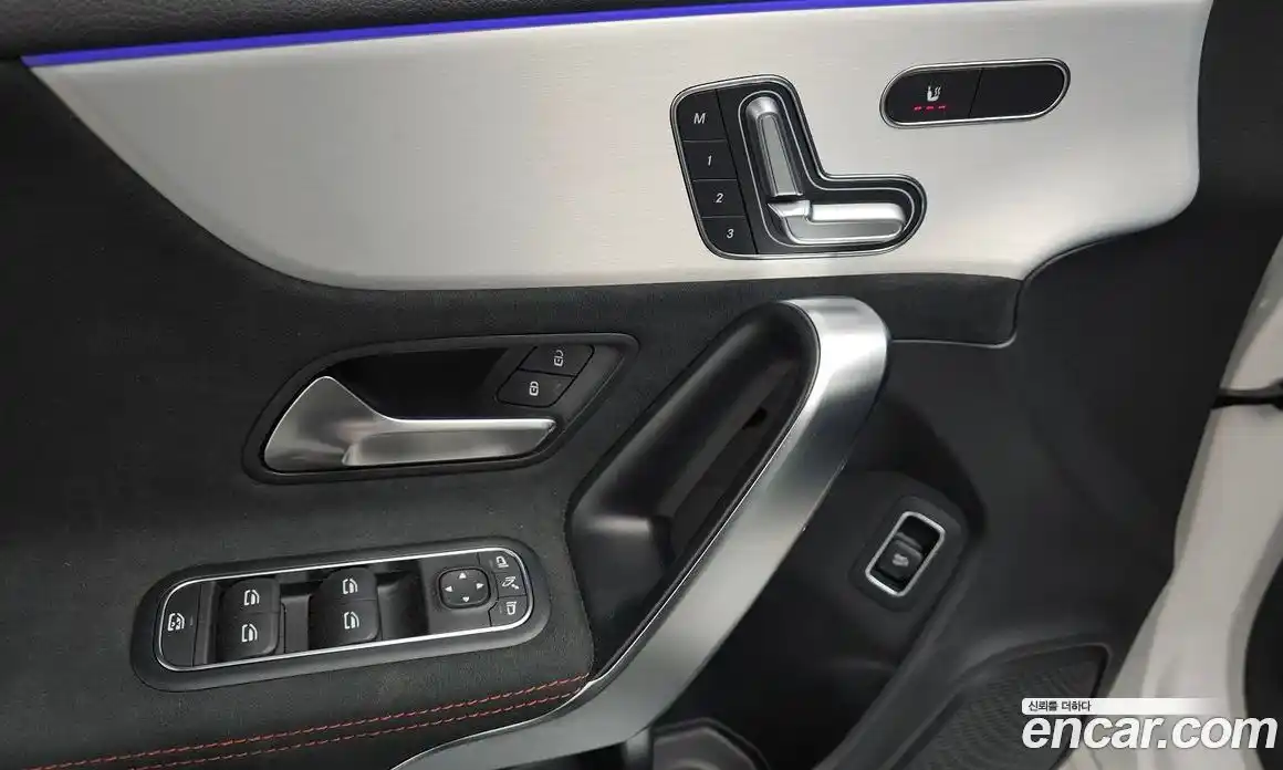 Mercedes-Benz CLA-Class 2023 2.0 Автомат в Москве № 220710, фото 15