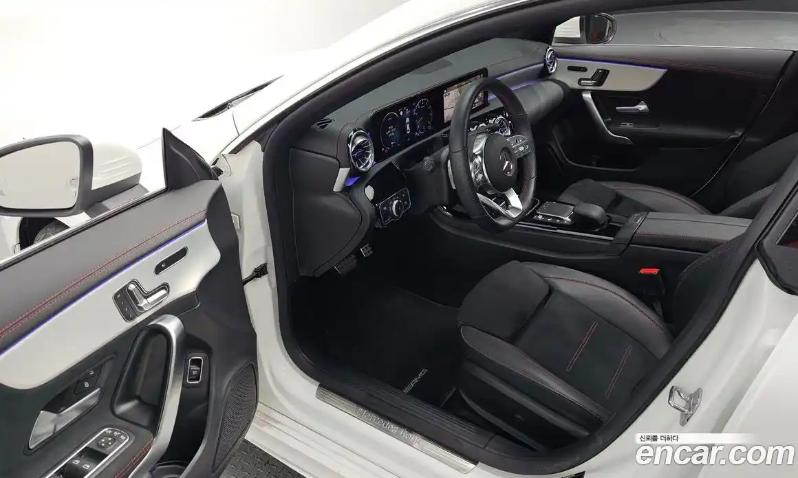 Mercedes-Benz CLA-Class 2023 2.0 Автомат в Москве № 220710, фото 6