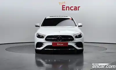 Mercedes-Benz E-Class 2023 1.9 Автомат в Москве № 223264, миниатюра 3