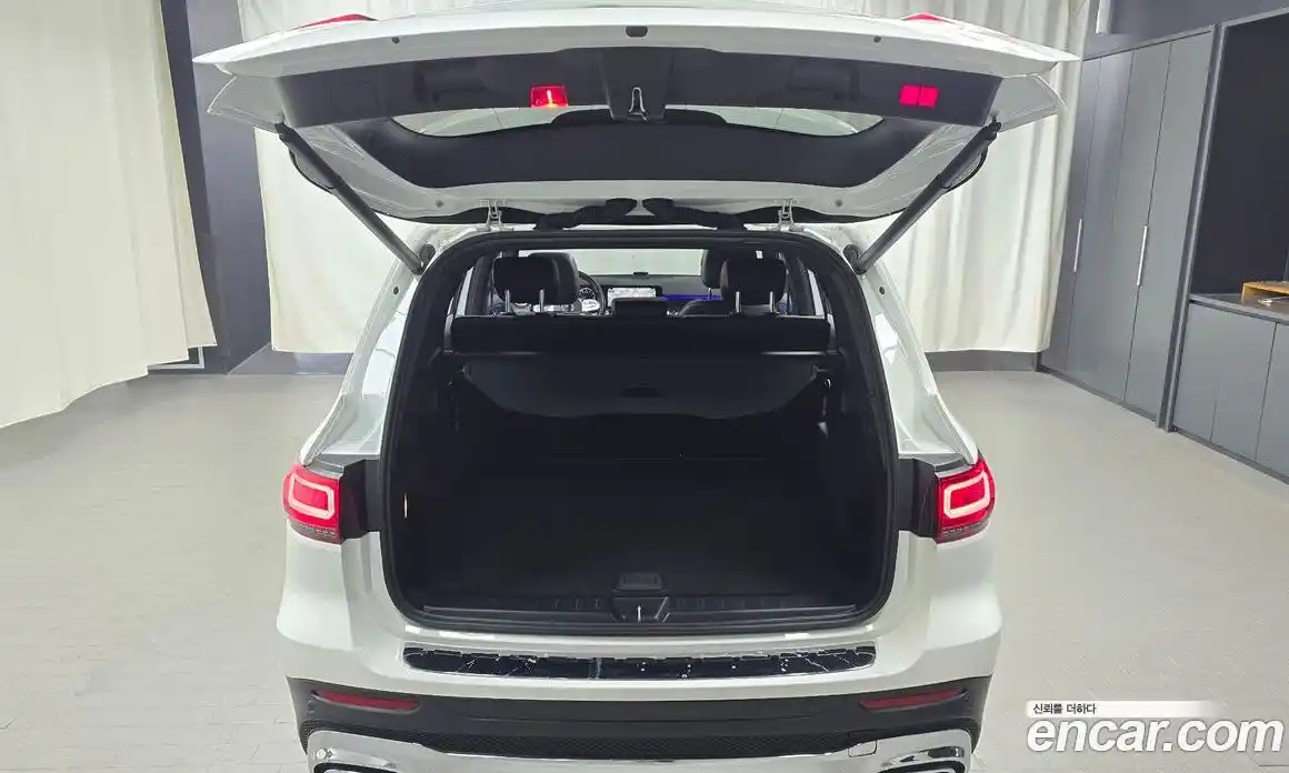 Mercedes-Benz GLB-Class 2021 2.0 Автомат в Москве № 224429, фото 14