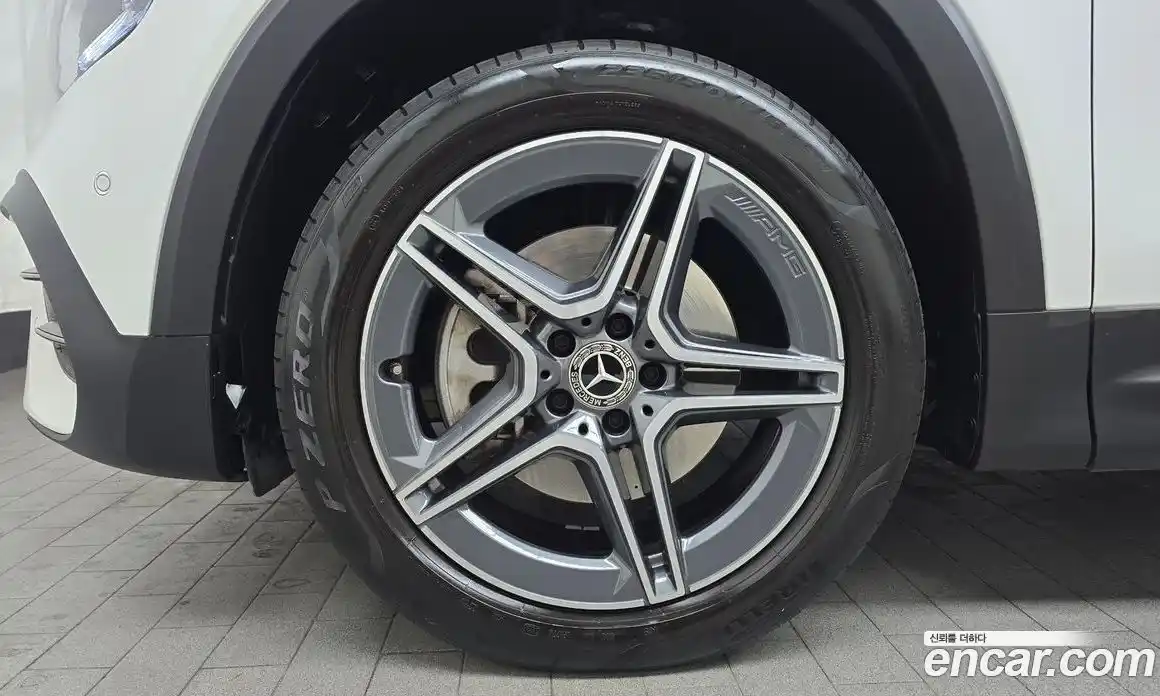 Mercedes-Benz GLB-Class 2021 2.0 Автомат в Москве № 224429, фото 20