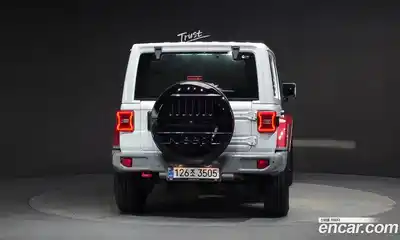 Jeep Wrangler 2024 2.0 Автомат в Москве № 226646, миниатюра 3