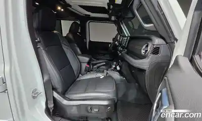 Jeep Wrangler 2024 2.0 Автомат в Москве № 226646, миниатюра 9