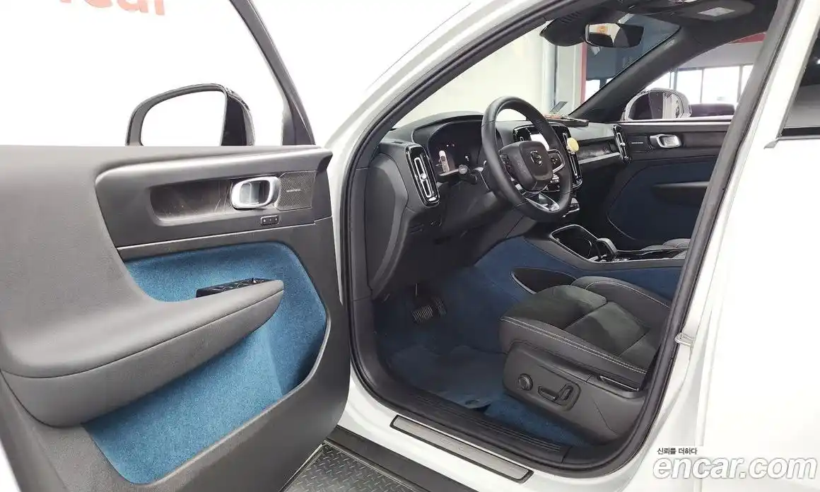 Volvo C40 2023 0.2 Автомат в Москве № 230522, фото 10