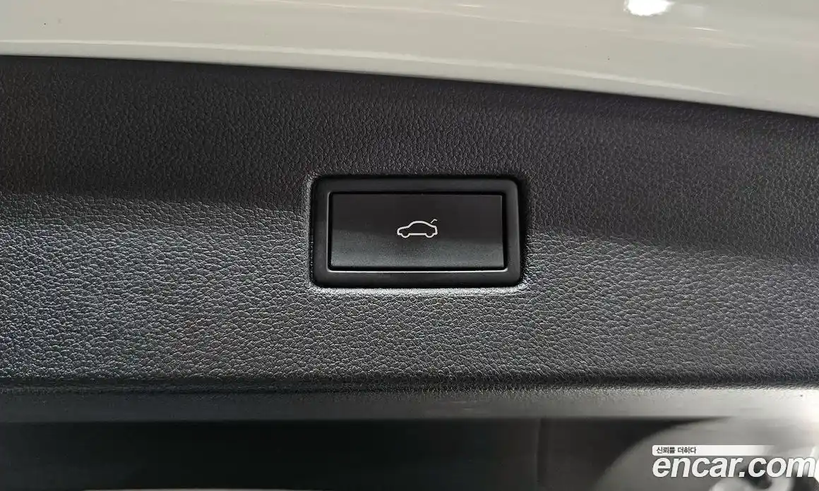 Volkswagen Tiguan 2023 2.0 Автомат в Москве № 232085, фото 18