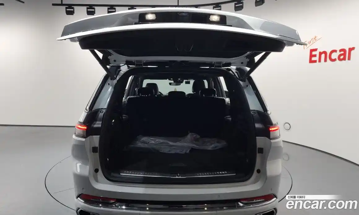 Jeep Cherokee 2021 3.6 Автомат в Москве № 232446, фото 20