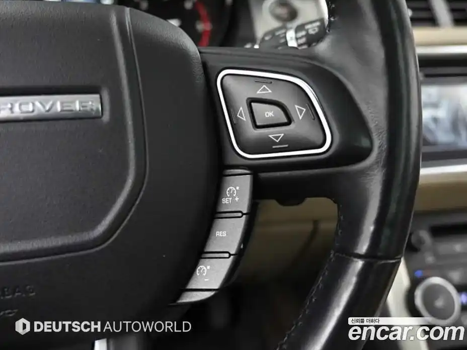 Land Rover Range-Rover Evoque 2016 2.0 Автомат в Москве № 252940, фото 17