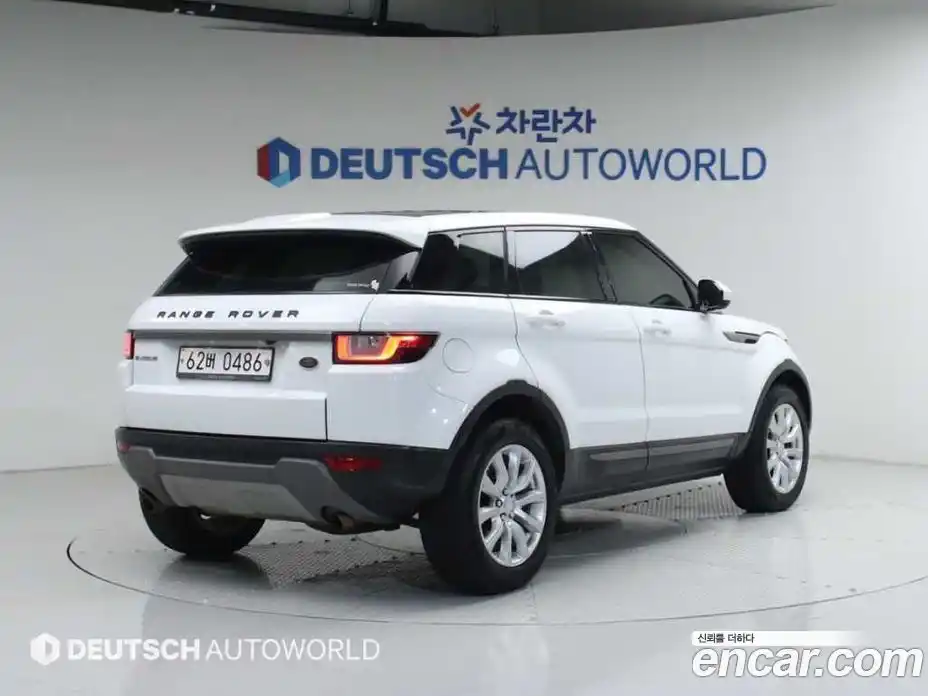 Land Rover Range-Rover Evoque 2016 2.0 Автомат в Москве № 252940, фото 2