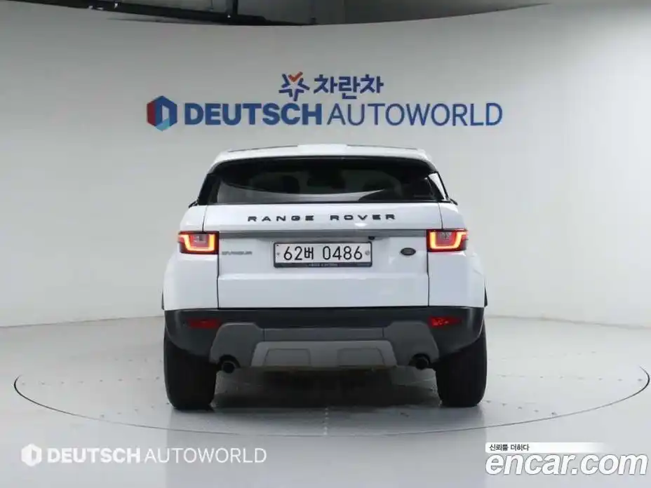 Land Rover Range-Rover Evoque 2016 2.0 Автомат в Москве № 252940, фото 4