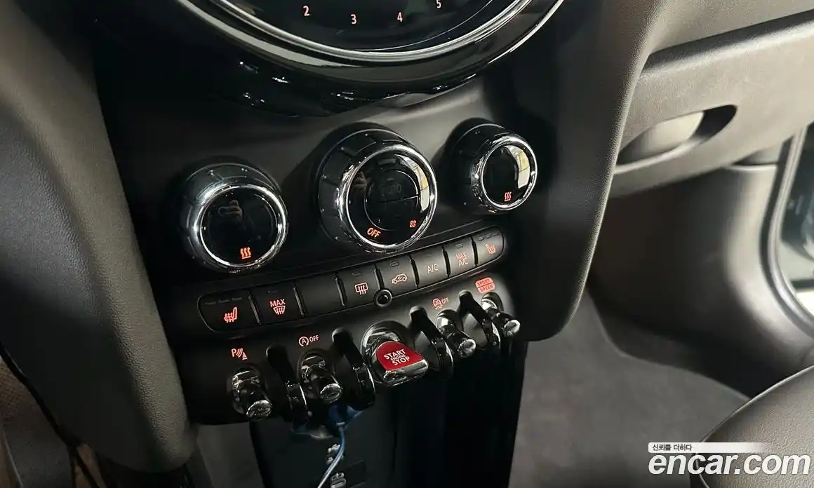 Mini Cooper 2023 2.0 Автомат в Москве № 253134, фото 14