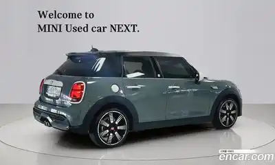 Mini Cooper 2023 2.0 Автомат в Москве № 253134, миниатюра 2