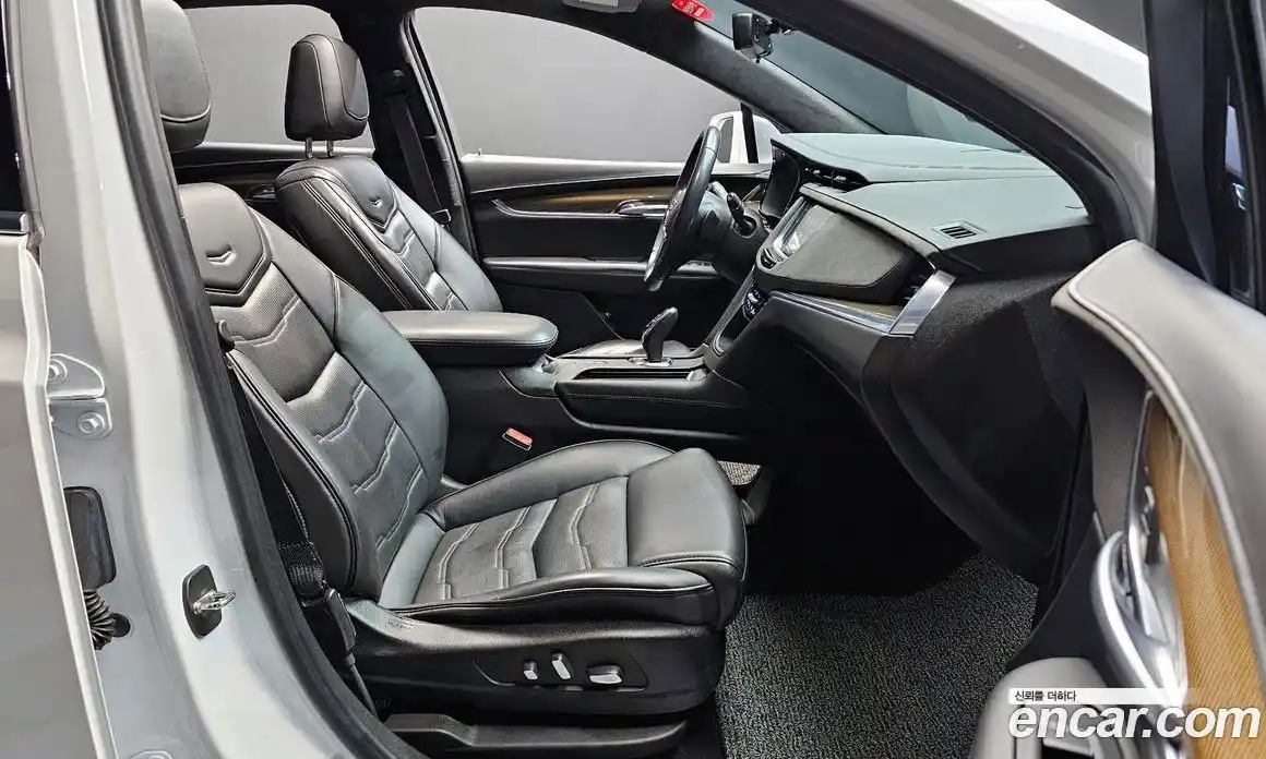 Cadillac XT5 2018 3.6 Автомат в Москве № 256469, фото 1