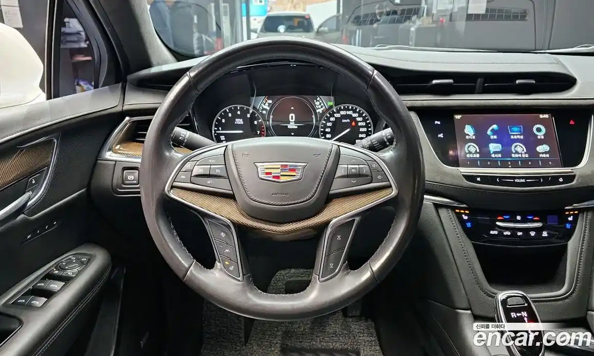 Cadillac XT5 2018 3.6 Автомат в Москве № 256469, фото 13
