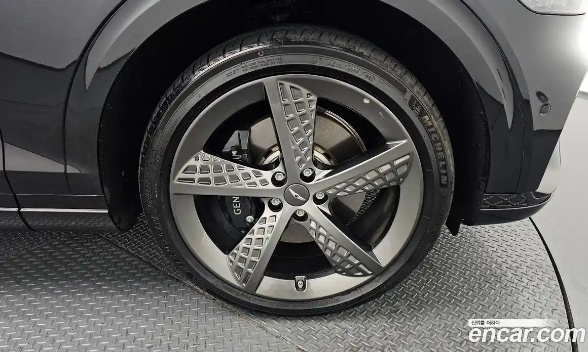 Genesis GV70 2024 2.5 Автомат в Москве № 25651, фото 4