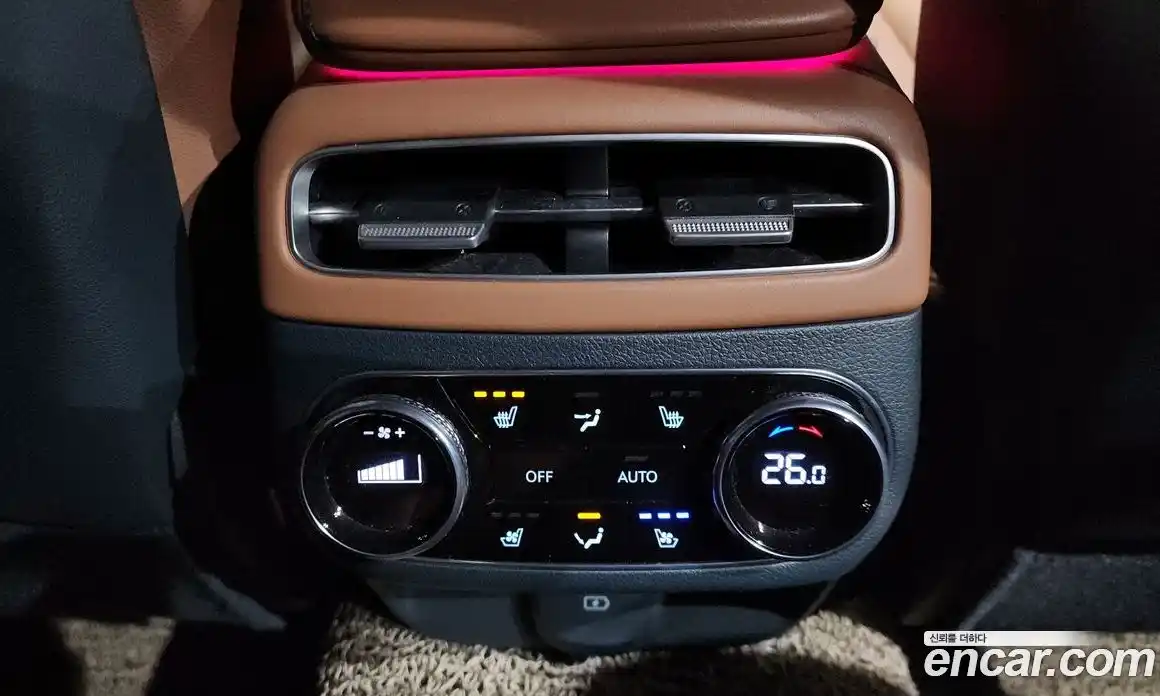 Genesis GV70 2021 2.2 Автомат в Москве № 25831, фото 4