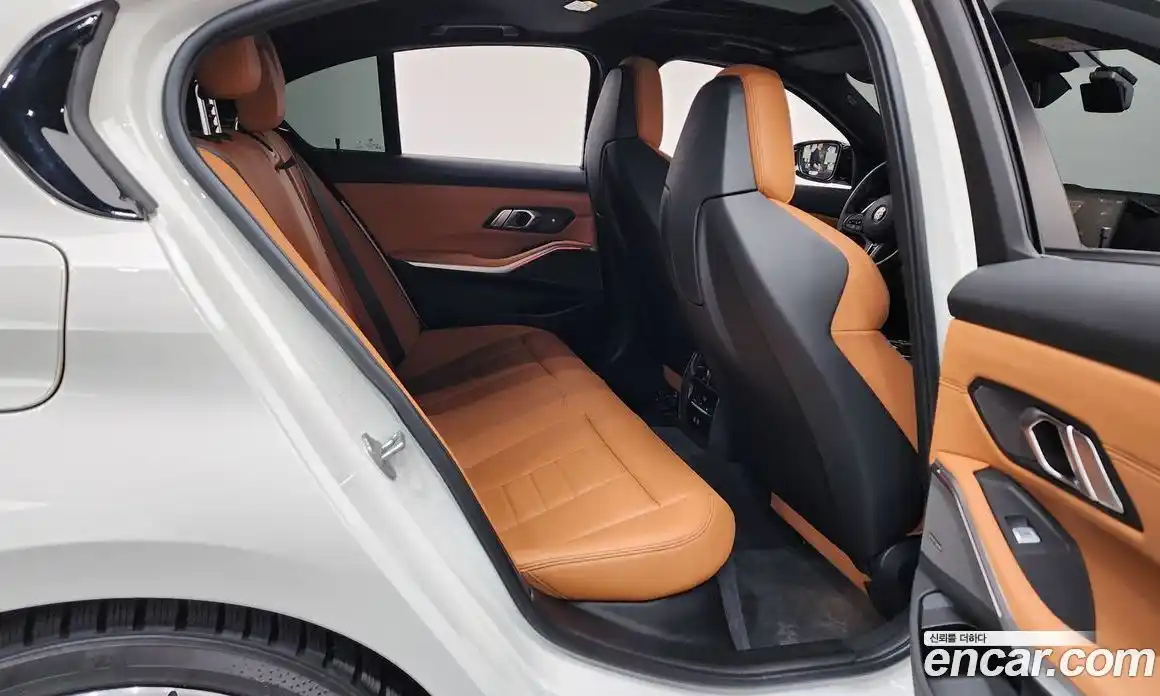 BMW 3-Series 2023 3.0 Автомат в Москве № 268307, фото 15