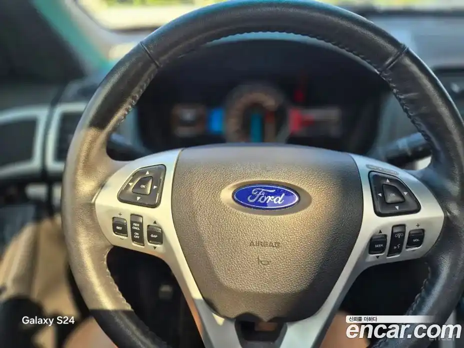 Ford Explorer 2014 3.5 Автомат в Москве № 282143, фото 9