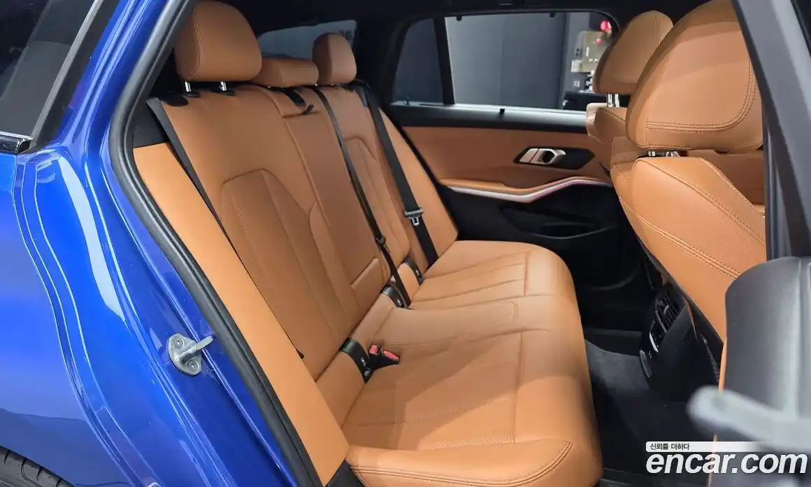 BMW 3-Series 2023 2.0 Автомат в Москве № 282771, фото 6