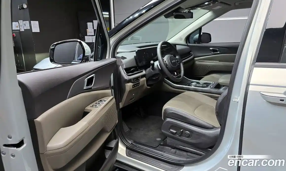 Kia Canival 2024 1.6 Автомат в Москве № 287905, фото 14