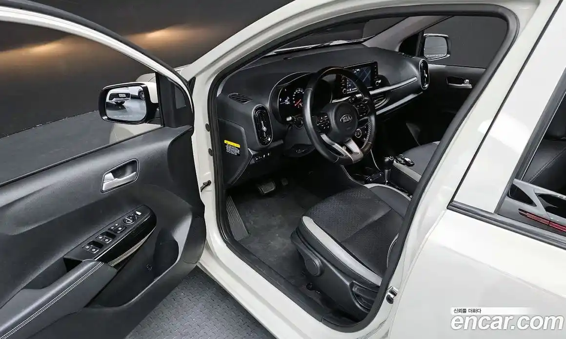 Kia Morning 2017 1.0 Автомат в Москве № 288290, фото 20