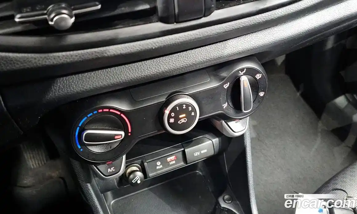 Kia Morning 2017 1.0 Автомат в Москве № 288290, фото 5