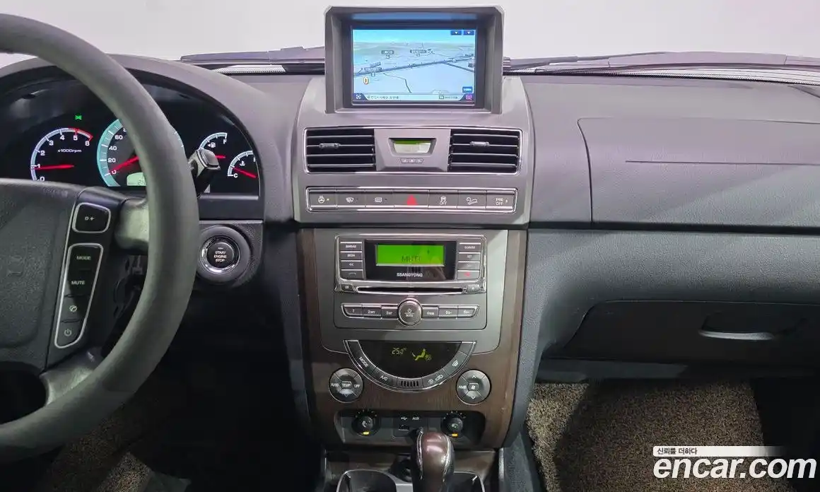 SsangYong Rexton 2014 2.0 Автомат в Москве № 291550, фото 12