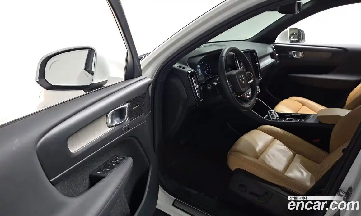 Volvo XC40 2019 2.0 Автомат в Москве № 293787, фото 19