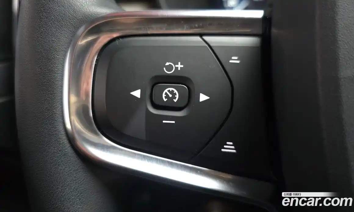 Volvo XC40 2019 2.0 Автомат в Москве № 293787, фото 5