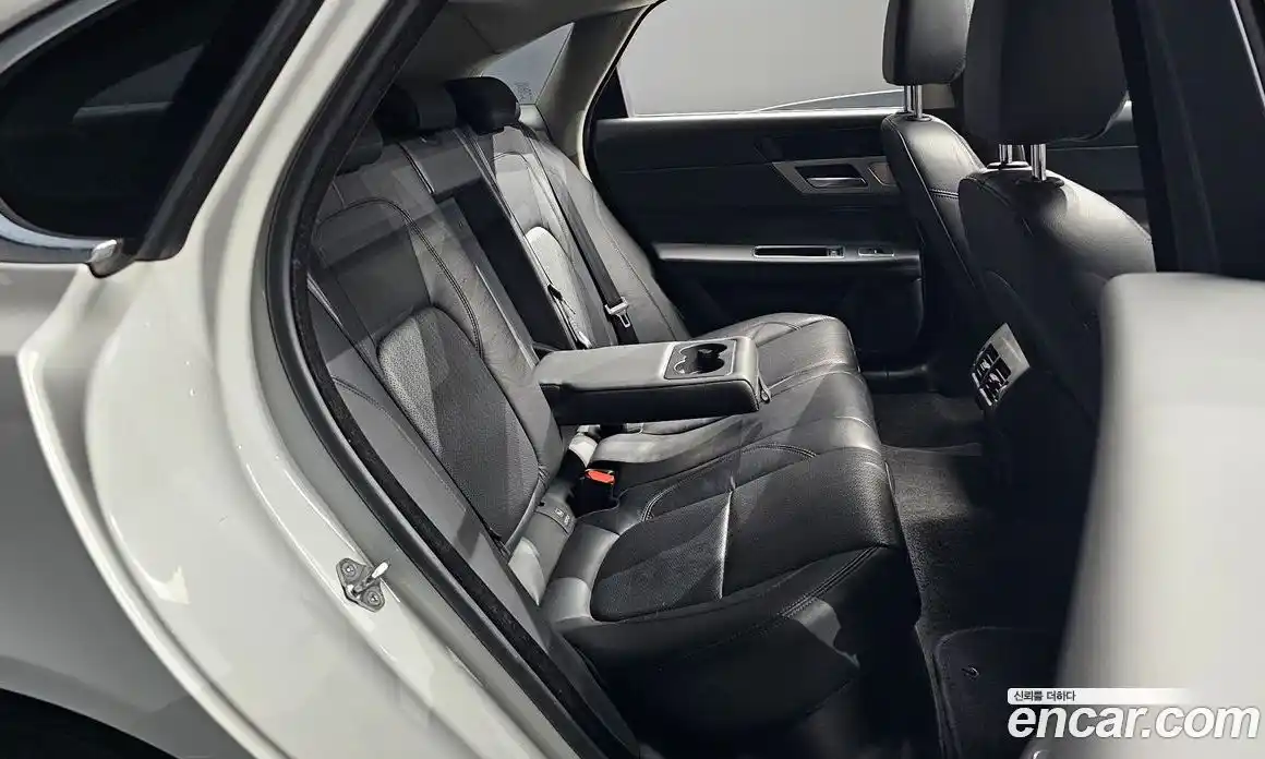 Jaguar XF 2016 2.0 Автомат в Москве № 296463, фото 11