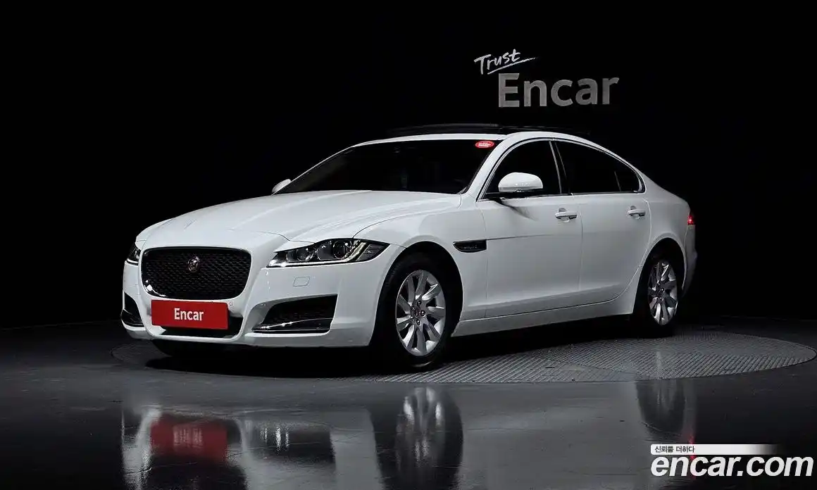 Jaguar XF 2016 2.0 Автомат в Москве № 296463, фото 12