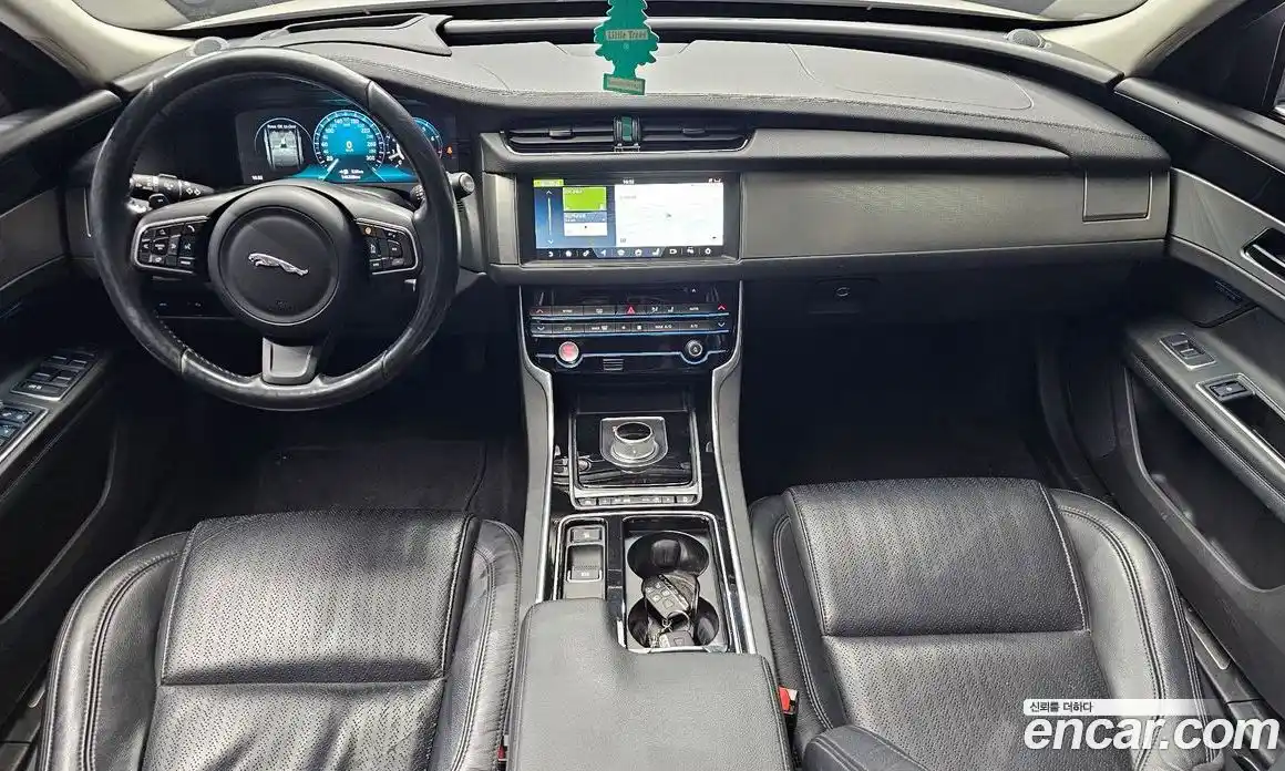 Jaguar XF 2016 2.0 Автомат в Москве № 296463, фото 14