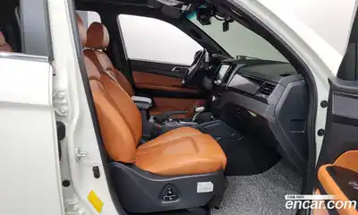 SsangYong Rexton 2022 2.2 Автомат в Москве № 30112, миниатюра 7