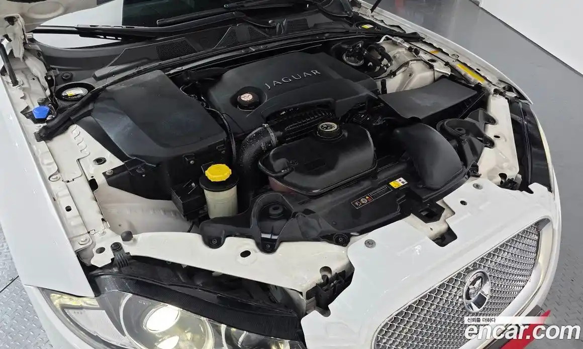 Jaguar XF 2013 3.0 Автомат в Москве № 305140, фото 19