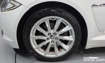 Jaguar XF 2013 3.0 Автомат в Москве № 305140, миниатюра 8