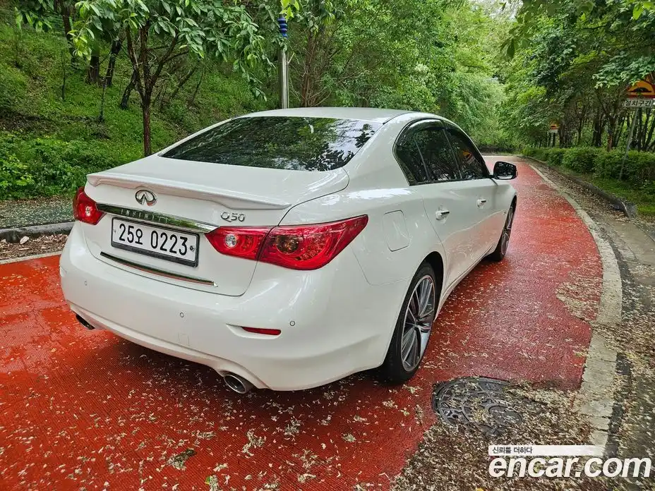 Infiniti Q50 2016 2.1 Автомат в Москве № 305577, фото 5