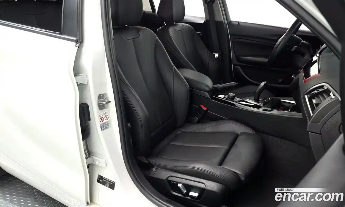 BMW 1-Series 2019 2.0 Автомат в Москве № 305613, фото 10