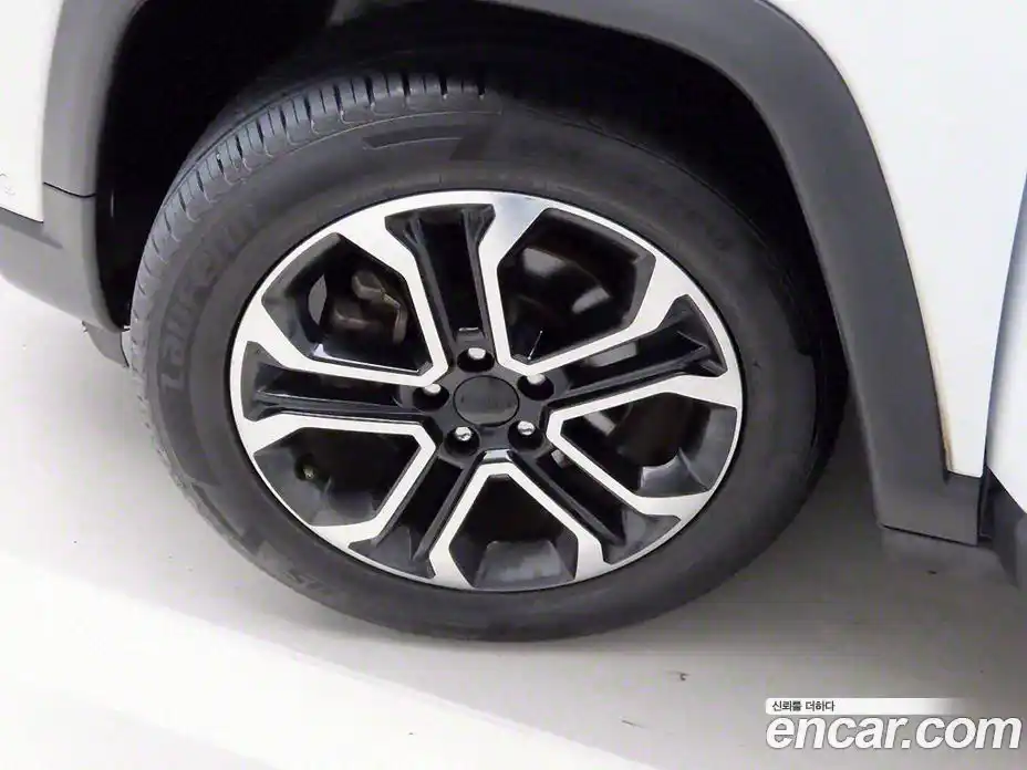 Jeep Compass 2022 2.4 Автомат в Москве № 307530, фото 19