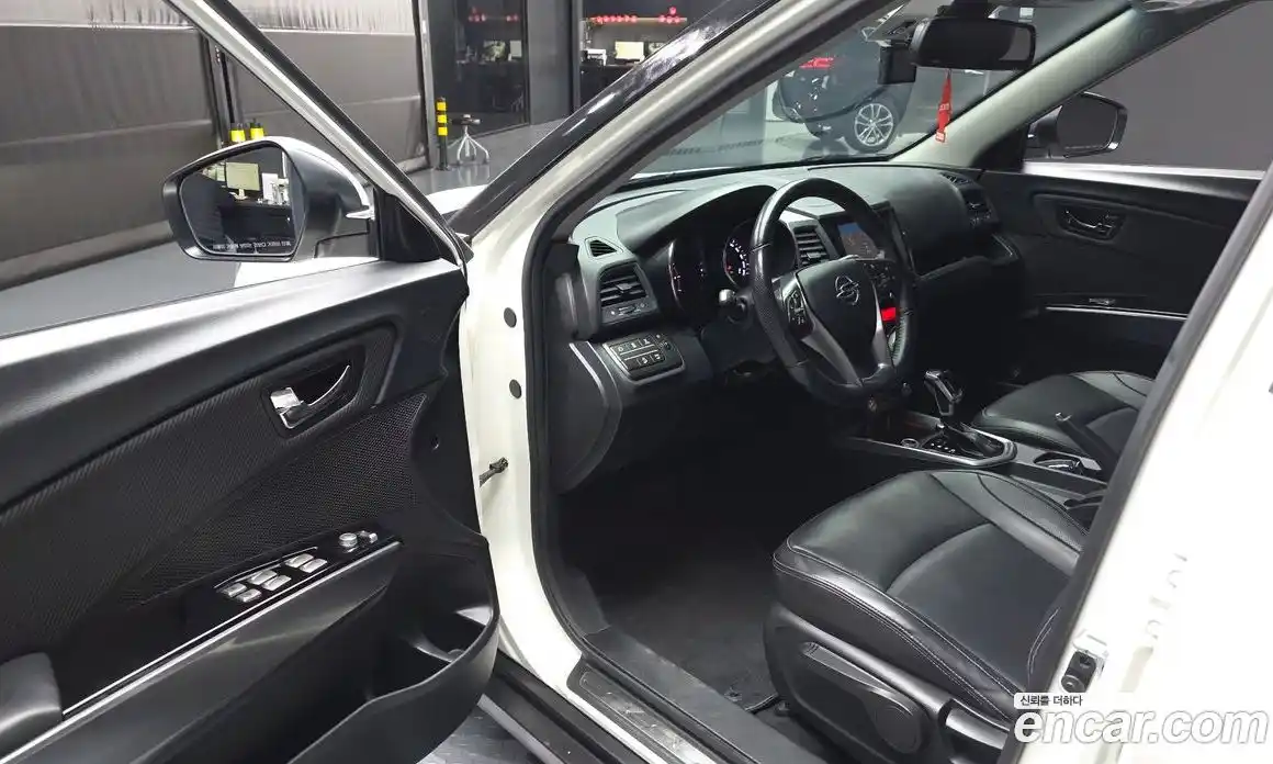 SsangYong TIBOLI 2019 1.6 Автомат в Москве № 310085, фото 4