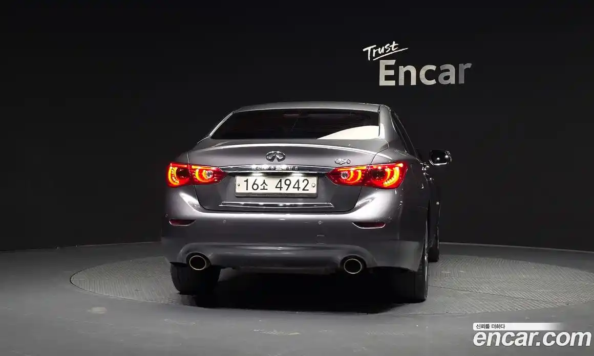 Infiniti Q50 2015 2.1 Автомат в Москве № 313811, фото 16