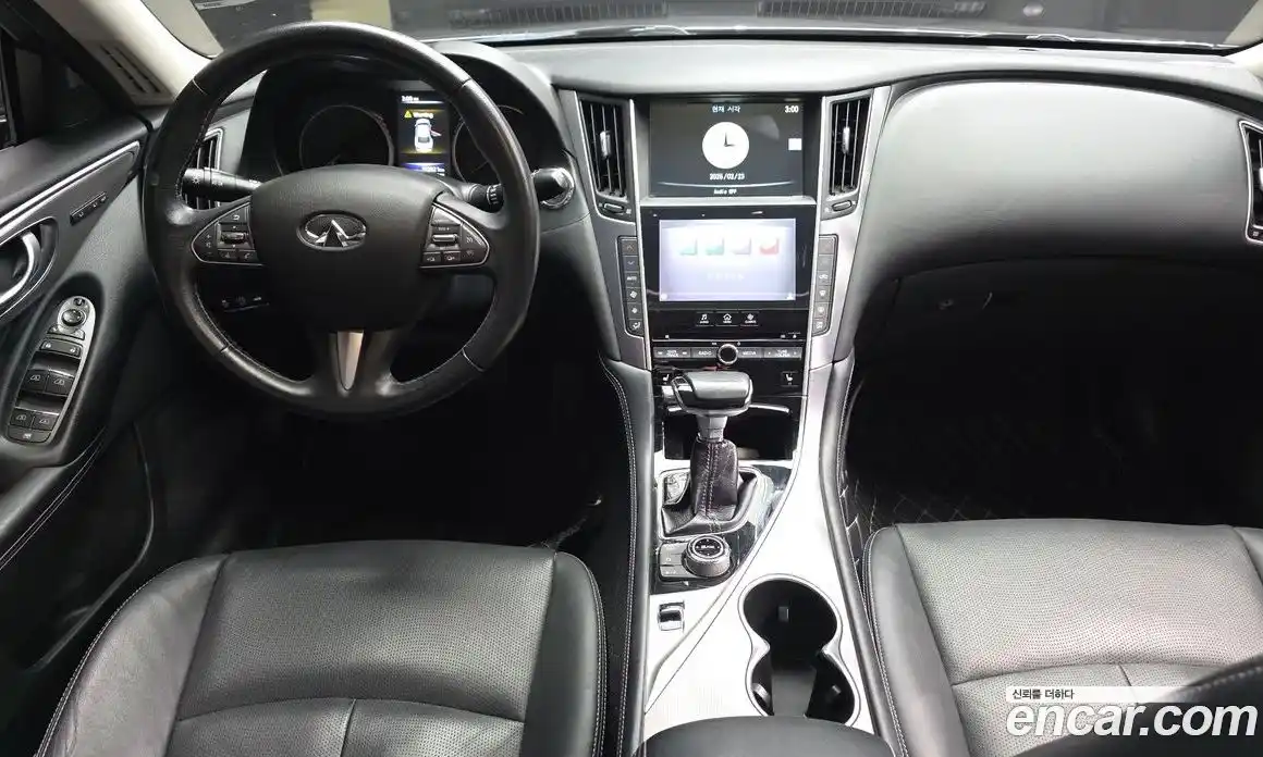 Infiniti Q50 2015 2.1 Автомат в Москве № 313811, фото 4