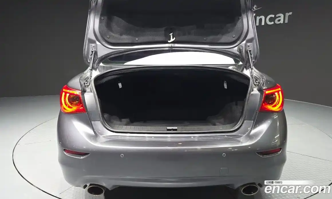 Infiniti Q50 2015 2.1 Автомат в Москве № 313811, фото 5