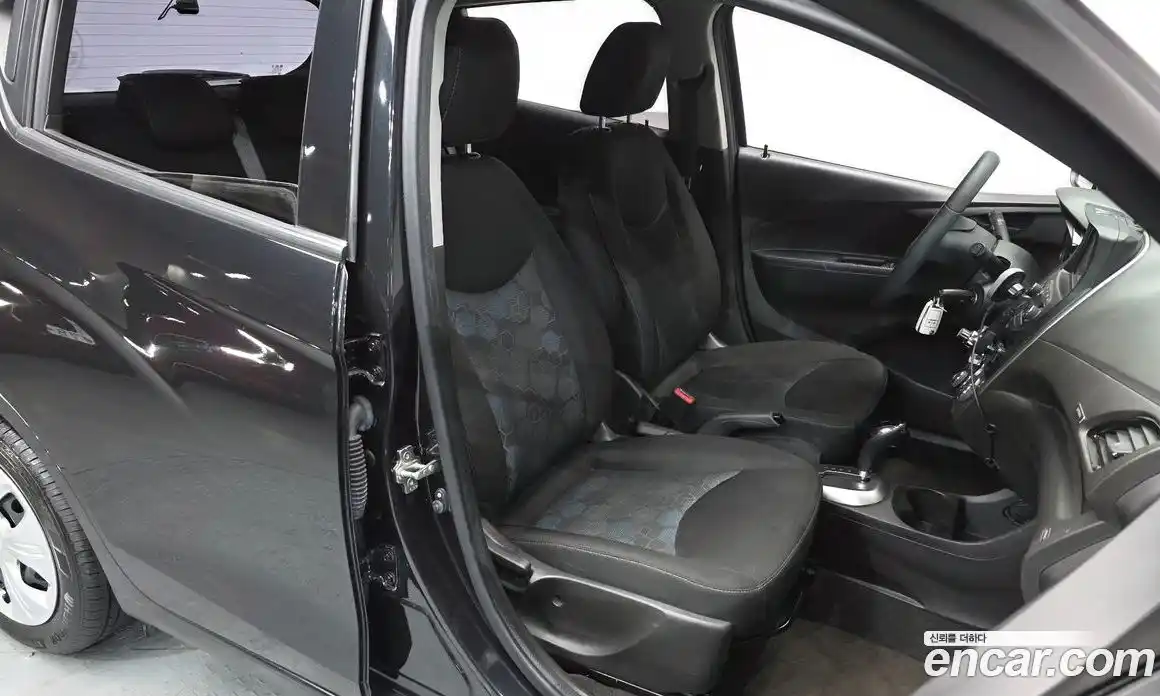 Chevrolet Spark 2016 1.0 Автомат в Москве № 314275, фото 20