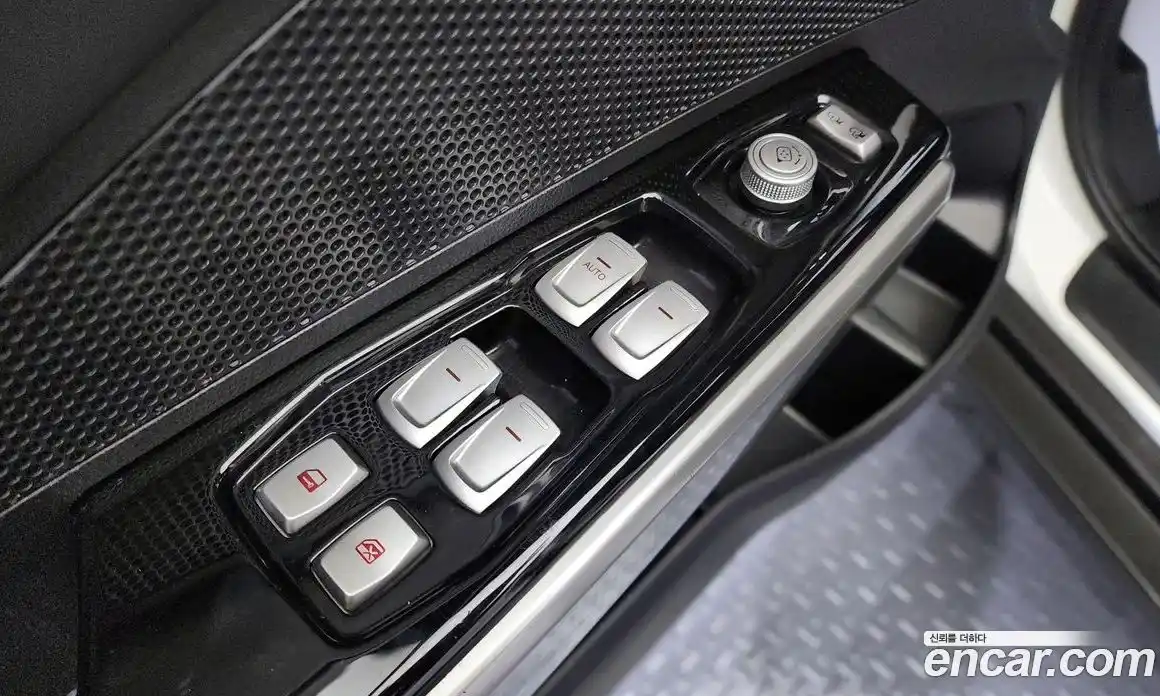 SsangYong TIBOLI 2016 1.6 Автомат в Москве № 31446, фото 19