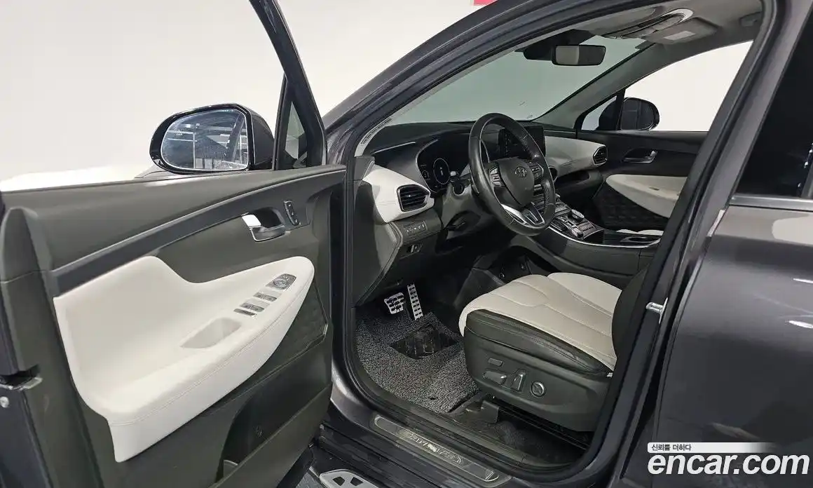 Hyundai Santa Fe 2022 1.6 Автомат в Москве № 3165, фото 5