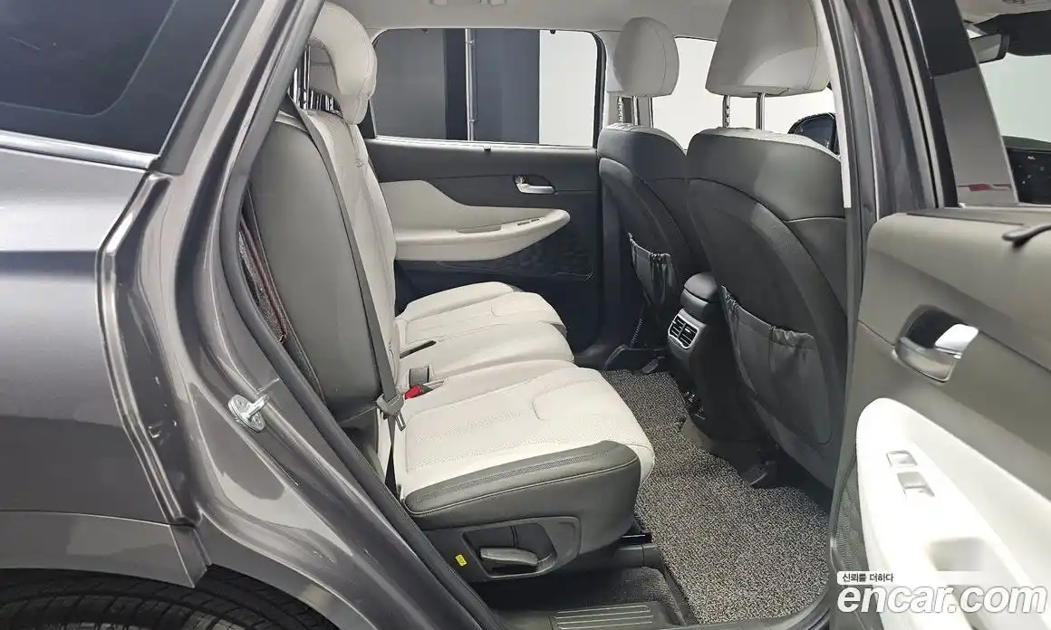 Hyundai Santa Fe 2022 1.6 Автомат в Москве № 3165, фото 9