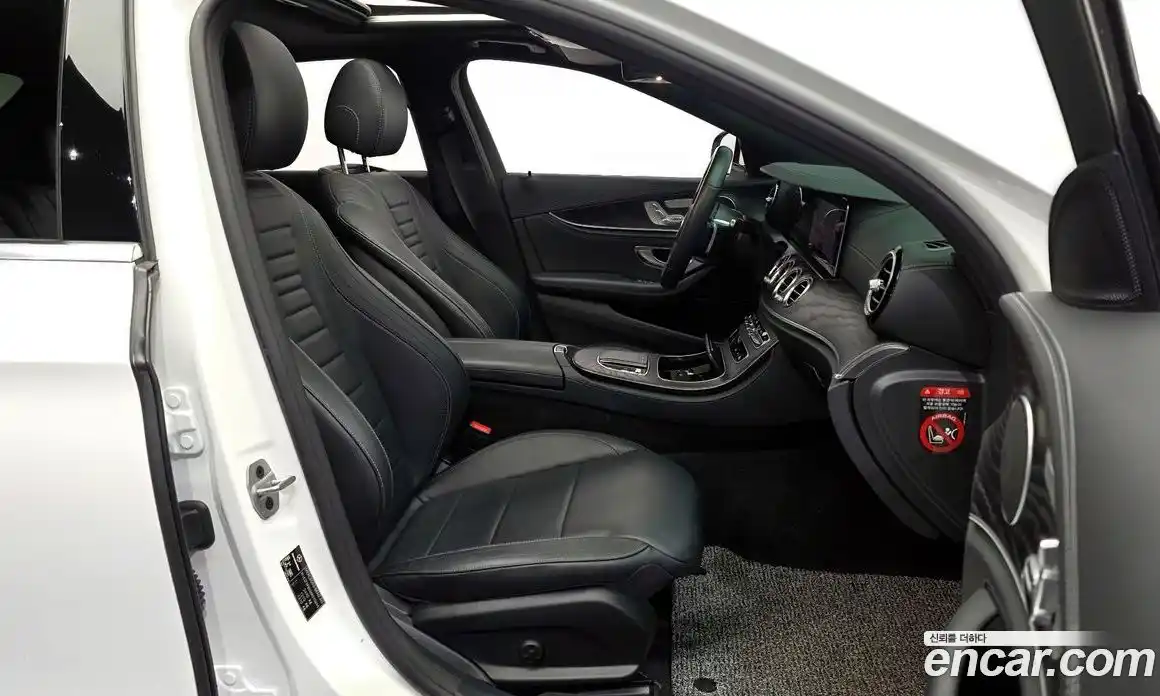 Mercedes-Benz E-Class 2021 1.9 Автомат в Москве № 324365, фото 4